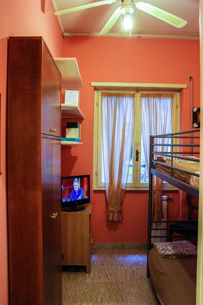 4 Season Bed & Breakfast 2*